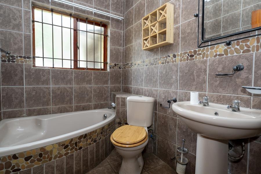 3 Bedroom Property for Sale in Ifafi North West